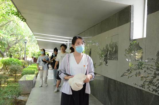 球王会体育官方网学生第二党支部组织参观浙大西迁纪念广场3